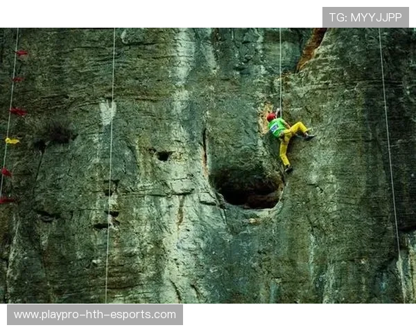 世界极限爬山比赛安全问题受关注，极限登山